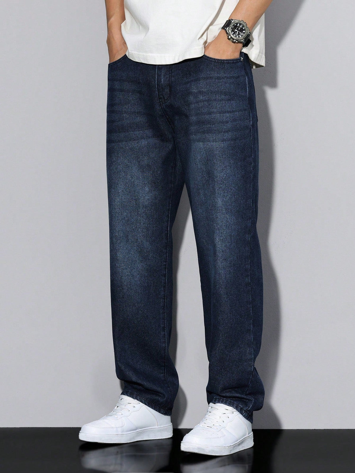 RIWYN Raw Indigo Straight Fit Jeans