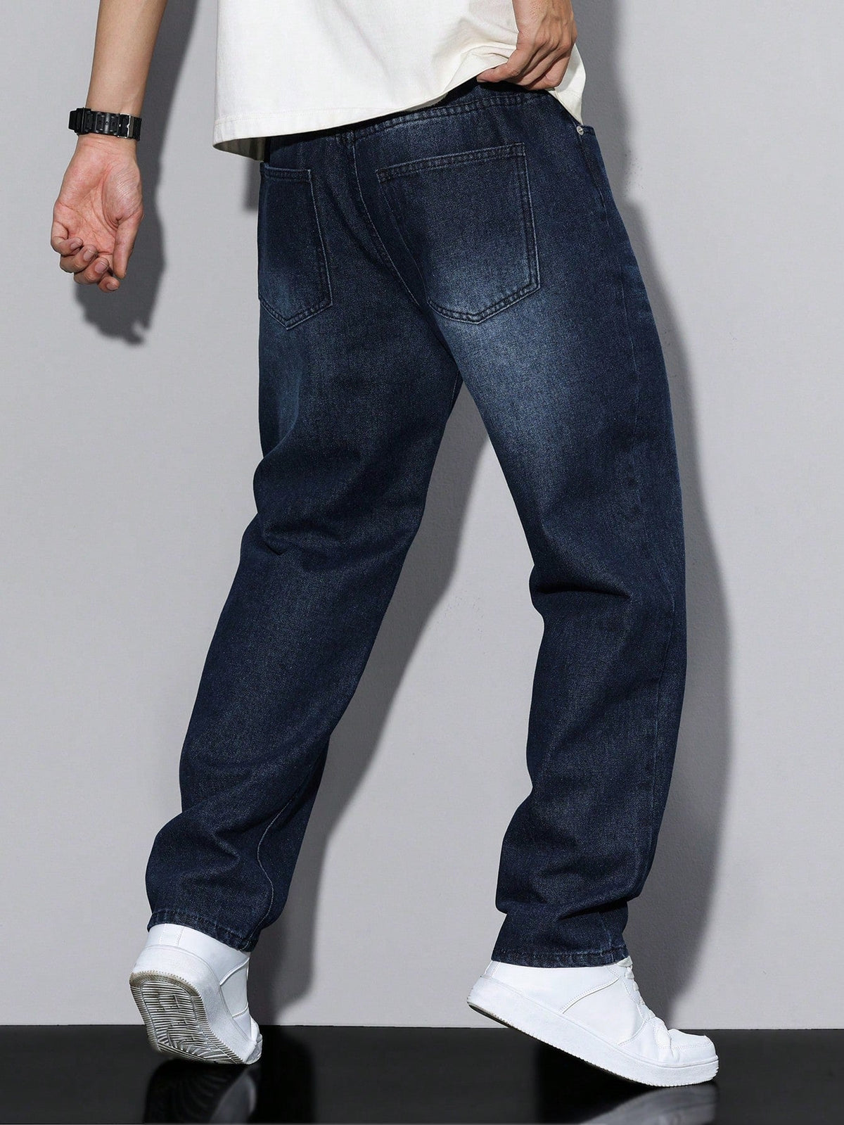RIWYN Raw Indigo Straight Fit Jeans