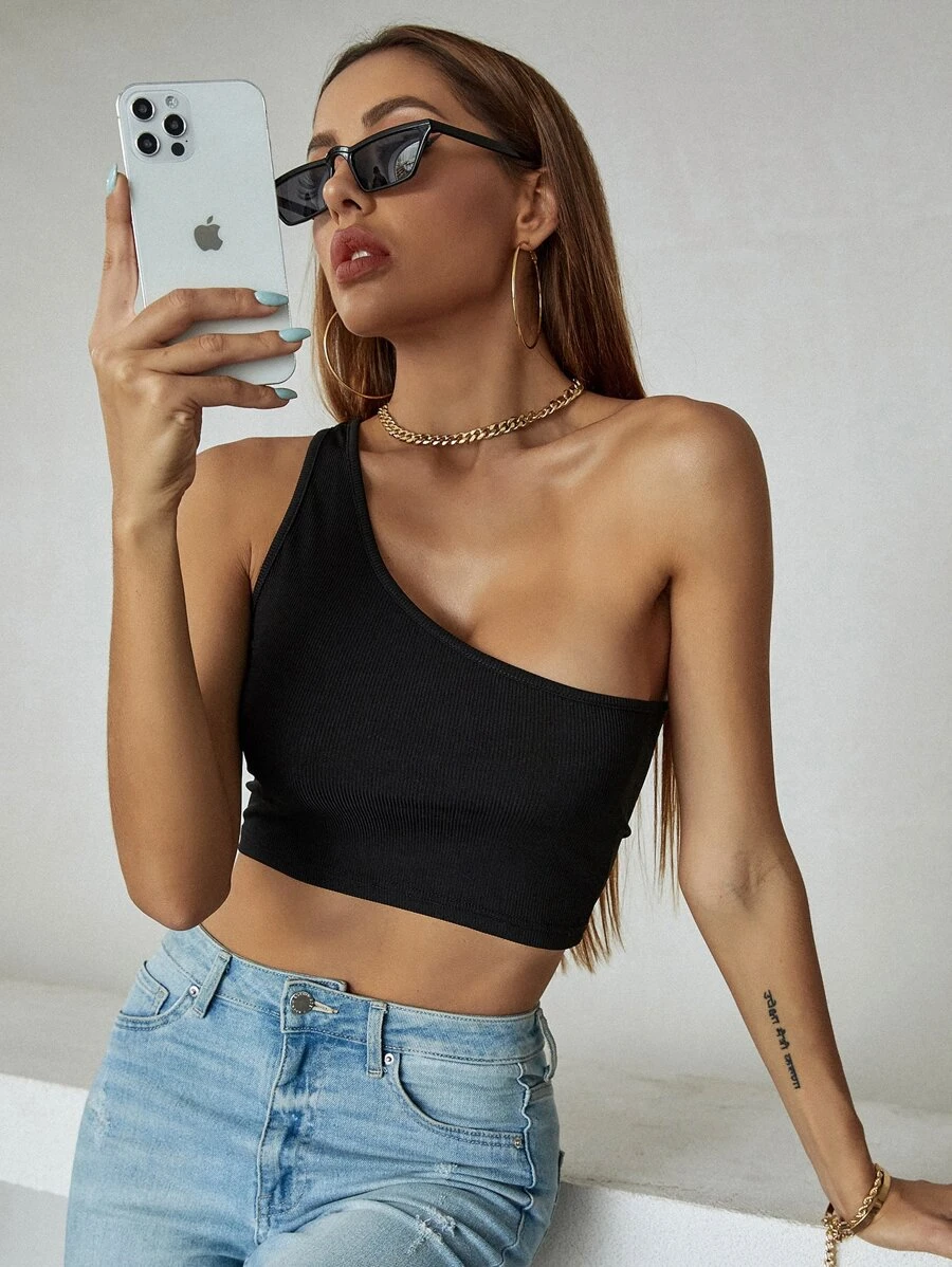 RǏWYÑ | Basic One-Shoulder Cropped Top