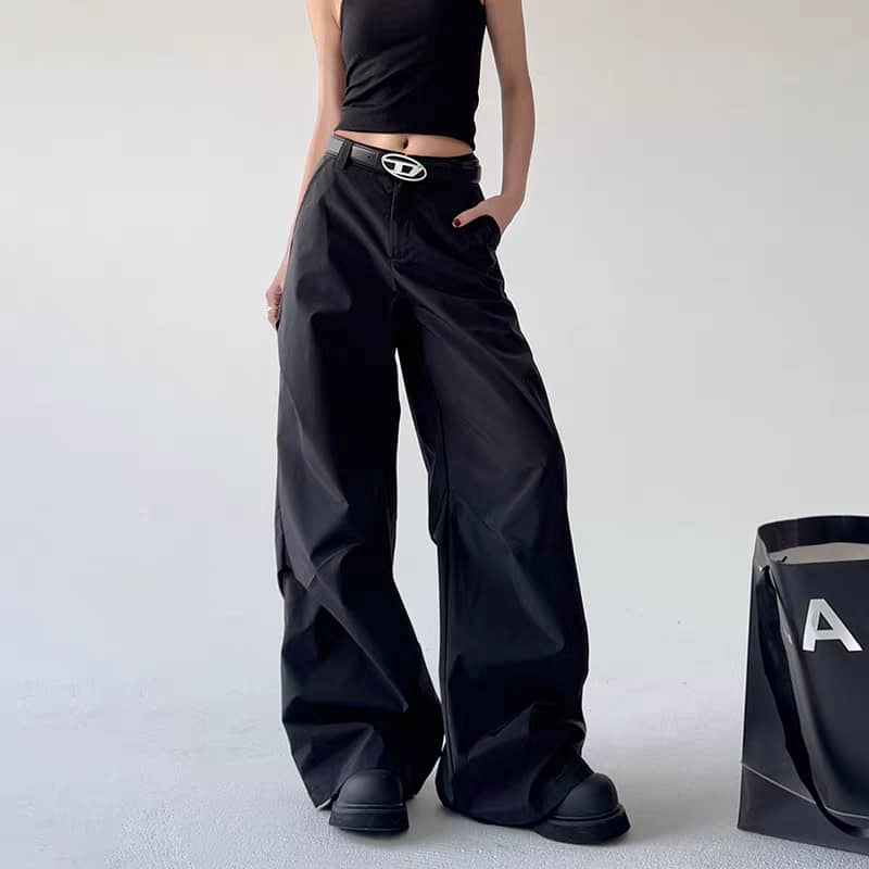 RǏWYÑ | Layered Pleat Tech Pants
