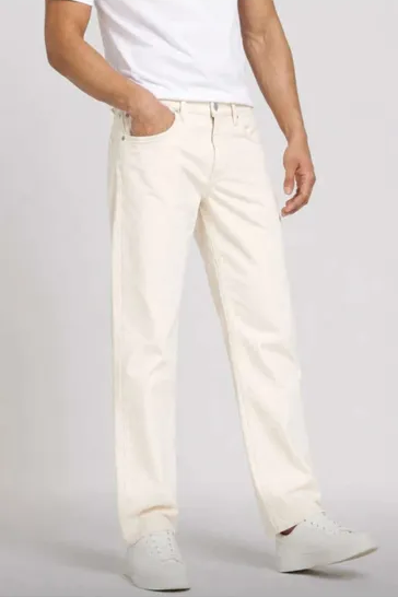 RÎWYÑ Cream Straight-Leg Pants detail