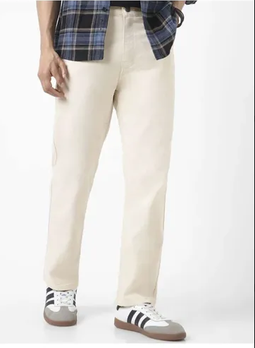 RÎWYÑ Cream Straight-Leg Pants close-up