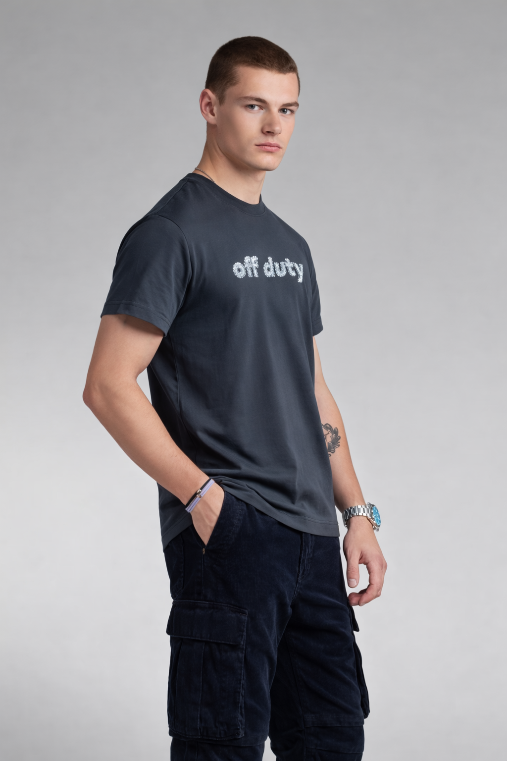 RIWYN Urban Metal Logo Graphic Tee