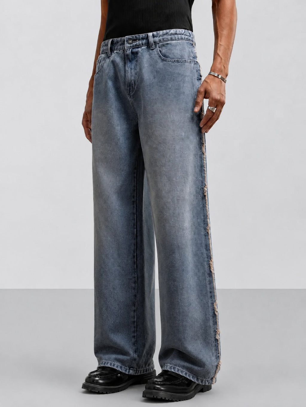 RIWYN Unfinished Blue Wash Straight Fit Jeans