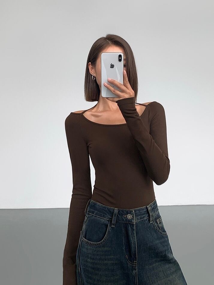 RǏWYÑ | Fitted Scoop Tie Up Long-Sleeve Top