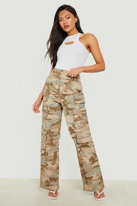 RǏWYÑ | Racer Neck Cutout Sleeveless Bodysuit