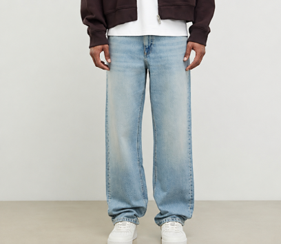 RÎWYÑ Light Wash Wide-Leg Jeans front