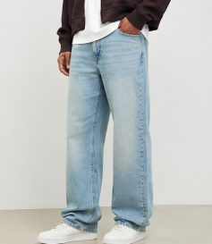 RÎWYÑ Light Wash Wide-Leg Jeans side