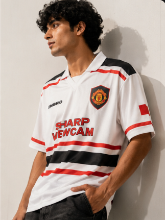 Scholes 18 vintage football jersey side view