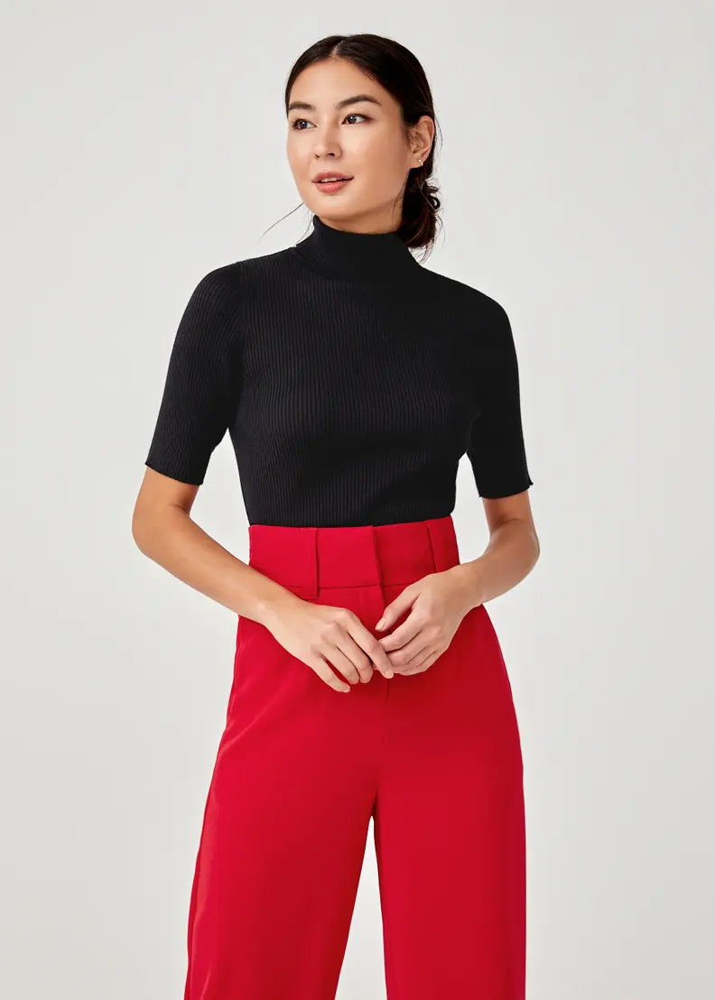 RǏWYÑ | City Girl Mock Neck Half Sleeves Top